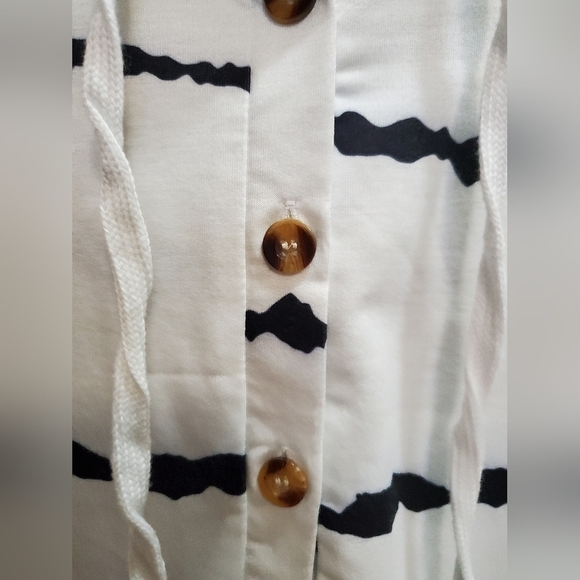 Black&White (Zebra Like) Striped Hoodie - Picture 8 of 15